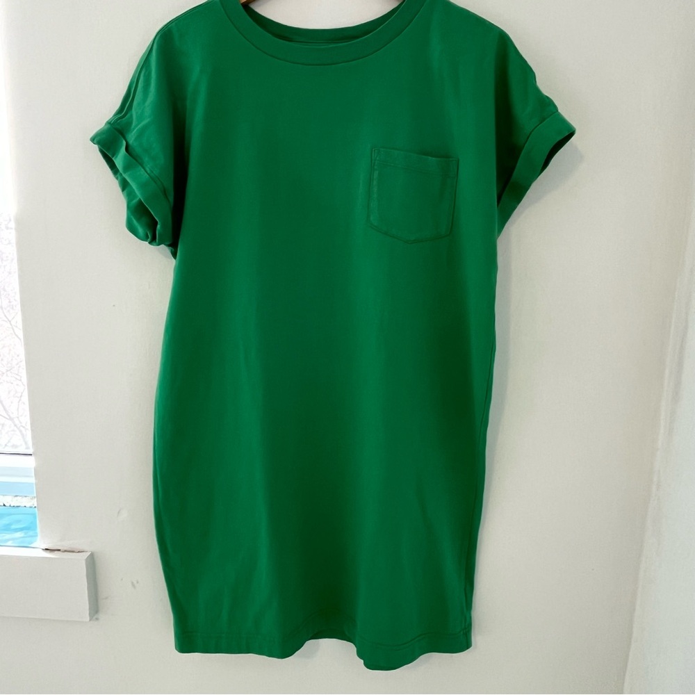 GAP Kelly Green Mini T-Shirt Dress with Pocket